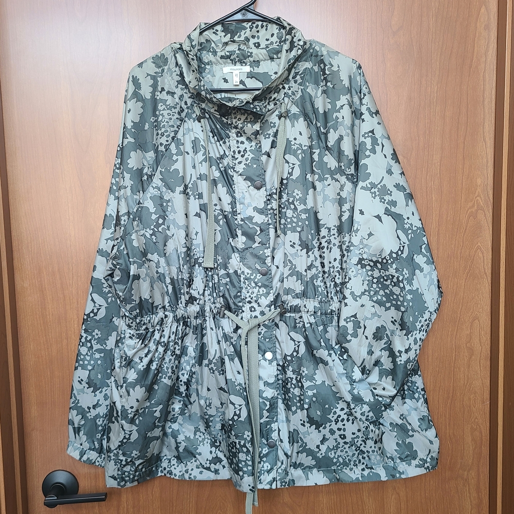 Maurice's Camo Zip Up Windbreaker 2X - Picture 2 of 10